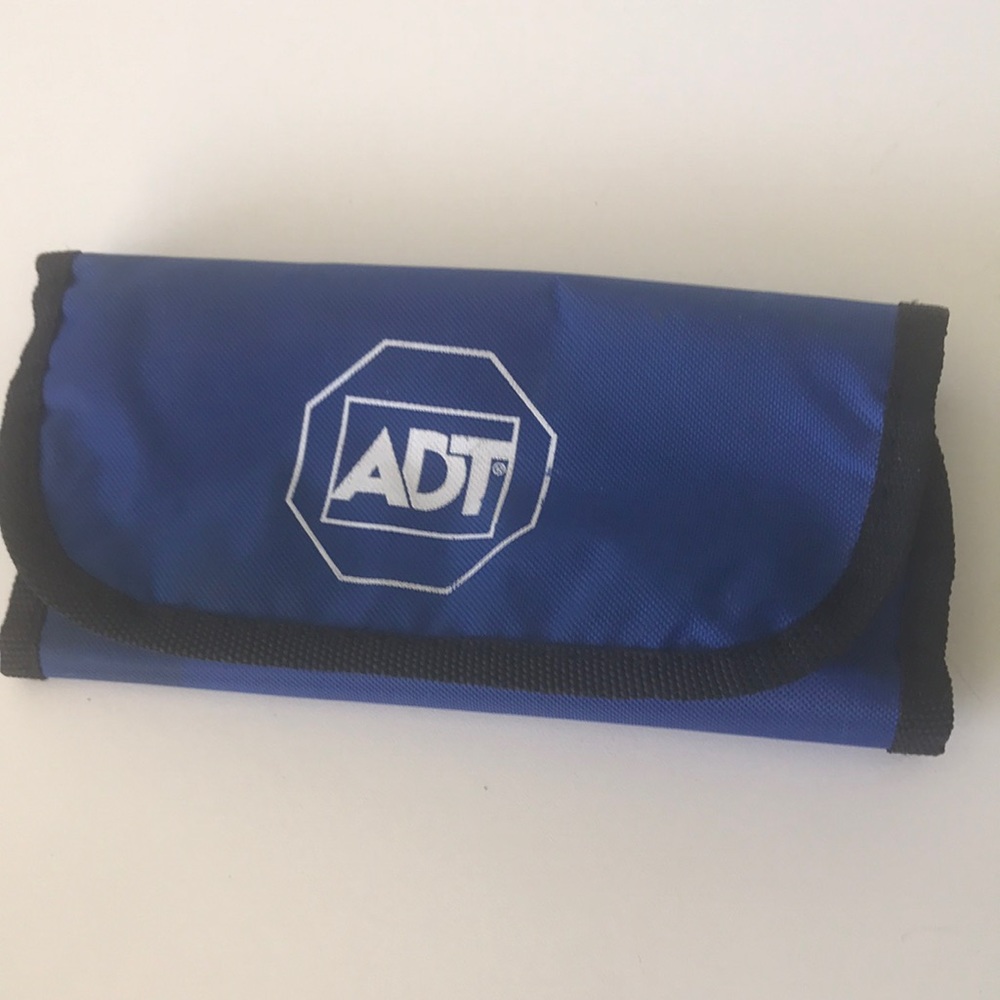 Great travel Toiletries carrier